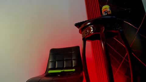 Snapshot of madison_cambell chatting on February 3, 6:00 am madison_cambell online show from February 3, 6:00 am