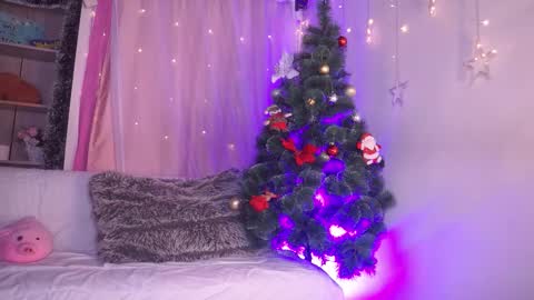 Madison   online show from December 16, 12:32 pm