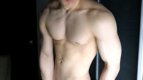 Snapshot of madisonboy2 chatting on April 24, 10:45 pm madisonboy2 online show from April 24, 10:45 pm