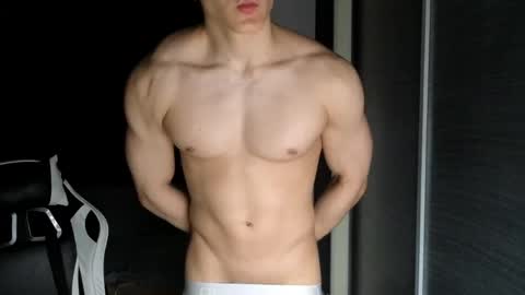 Snapshot of madisonboy2 chatting on May 6, 11:54 pm madisonboy2 online show from May 6, 11:54 pm