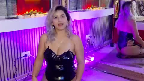 madisonrusso online show from November 4, 8:02 am