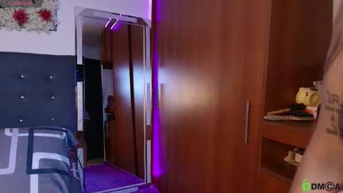 madisonwalkeeer online show from November 28, 12:46 am