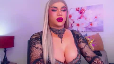 Snapshot of madisonwill_ chatting on October 26, 12:33 pm MADISONWILL online show from October 26, 12:33 pm