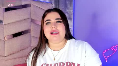 madissonlee__ online show from February 3, 10:37 pm