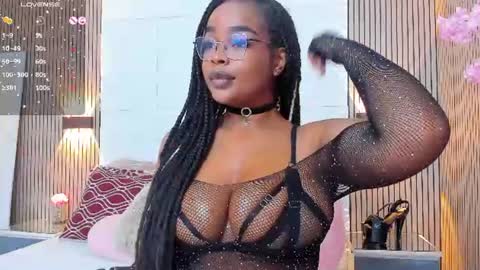 Snapshot of madissonlopez chatting on June 23, 10:08 pm Madisson Lopez online show from June 23, 10:08 pm