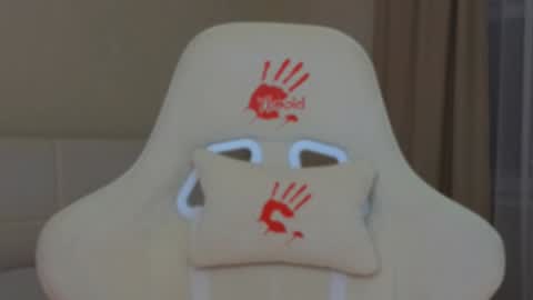 Madi Soon online show from December 2, 4:31 am