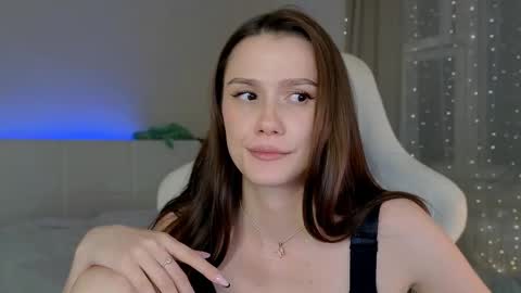 Snapshot of madissson chatting on October 15, 4:29 pm Madi Soon online show from October 15, 4:29 pm