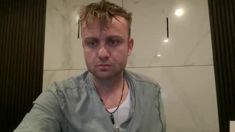 maditalian4 online show from April 4, 1:04 am