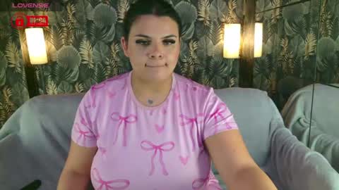 Snapshot of madymoan chatting on July 4, 10:21 am MADYMOAN online show from July 4, 10:21 am