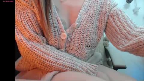 Snapshot of madyqueen chatting on February 12, 6:09 pm Mara online show from February 12, 6:09 pm