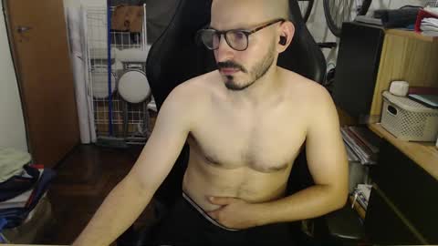 Snapshot of madziula chatting on January 20, 4:32 am Peter online show from January 20, 4:32 am