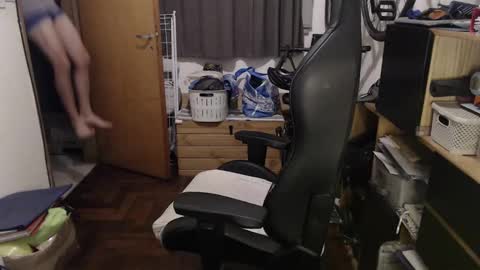 Snapshot of madziula chatting on February 17, 3:58 am Peter online show from February 17, 3:58 am