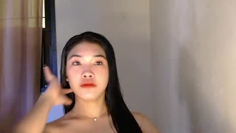 Snapshot of mae_luna chatting on June 17, 12:02 am mae_luna online show from June 17, 12:02 am