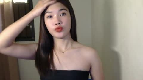 Snapshot of mae_luna chatting on July 16, 4:18 am mae_luna online show from July 16, 4:18 am
