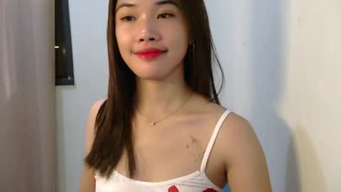 Snapshot of mae_luna chatting on July 23, 3:04 am mae_luna online show from July 23, 3:04 am