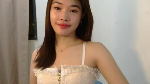 Snapshot of mae_luna chatting on July 24, 10:19 pm mae_luna online show from July 24, 10:19 pm