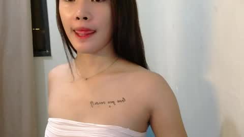Snapshot of mae_luna chatting on July 28, 10:31 pm mae_luna online show from July 28, 10:31 pm