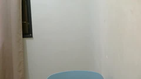 Snapshot of mae_luna chatting on July 31, 10:53 pm mae_luna online show from July 31, 10:53 pm