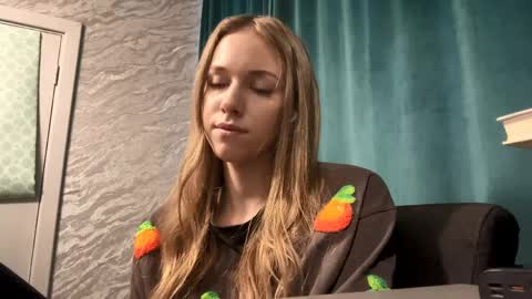 Sara online show from March 29, 6:24 am