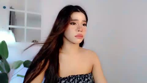 Snapshot of magdalene18 chatting on February 28, 3:35 pm dalene online show from February 28, 3:35 pm