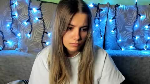 Maggie online show from November 11, 3:50 am