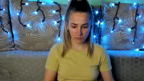 Maggie online show from January 9, 2:58 am