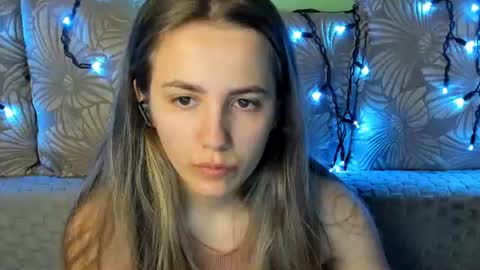 Snapshot of maggiecake chatting on July 4, 2:29 am Maggie online show from July 4, 2:29 am