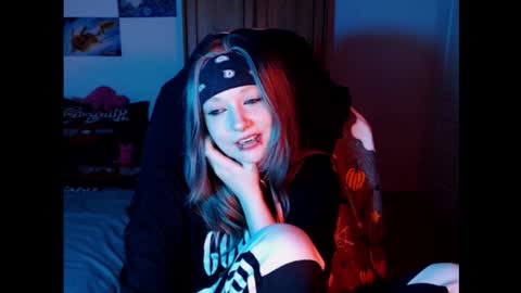 Snapshot of maggieswaggy chatting on March 3, 6:14 pm Magdalene Swaggy online show from March 3, 6:14 pm