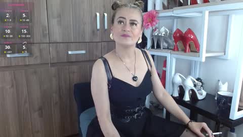 Snapshot of maghenta chatting on February 8, 4:43 pm Maghenta-MS mature online show from February 8, 4:43 pm