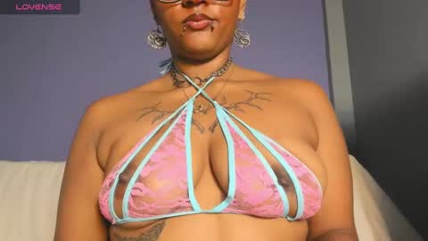 My name is magic axa grahamDont forget to follow me IG online show from December 22, 12:50 am