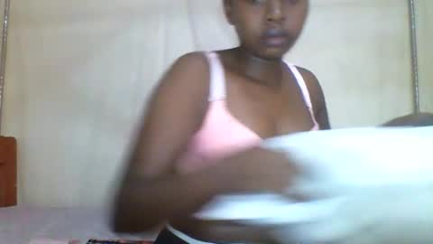 Snapshot of magic_bliss chatting on February 9, 12:20 pm Bliss online show from February 9, 12:20 pm