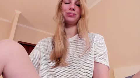 Alice  online show from November 29, 9:12 am