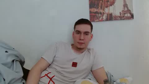 Snapshot of magic_fantasy77 chatting on May 3, 5:57 am magic_fantasy77 online show from May 3, 5:57 am