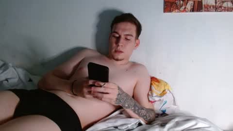 Snapshot of magic_fantasy77 chatting on June 27, 3:00 am magic_fantasy77 online show from June 27, 3:00 am