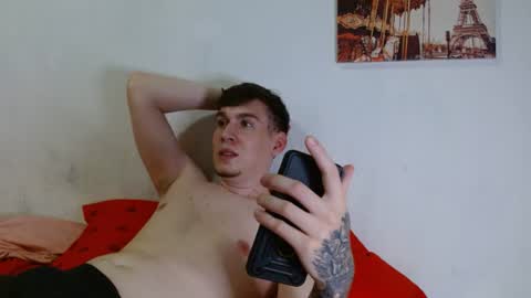 Snapshot of magic_fantasy77 chatting on July 14, 10:26 pm magic_fantasy77 online show from July 14, 10:26 pm