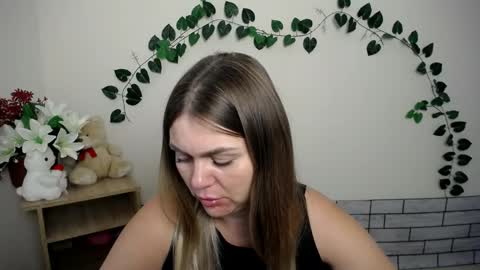 Snapshot of magic_katarina_ chatting on September 10, 6:46 am magic_katarina_ online show from September 10, 6:46 am
