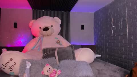 Snapshot of magic_rouse chatting on February 22, 4:57 am M Rss online show from February 22, 4:57 am