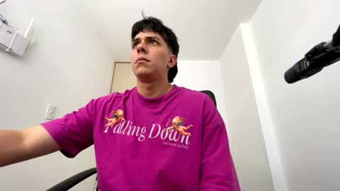 Snapshot of magic_tony chatting on October 2, 6:37 pm Tony Hoffa online show from October 2, 6:37 pm