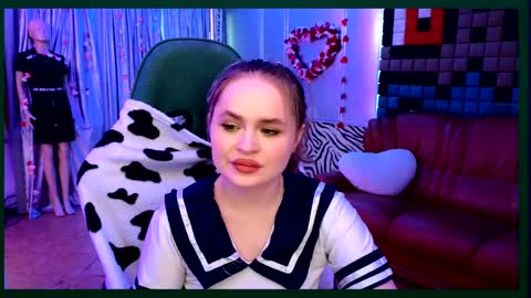 Snapshot of magical_leila chatting on February 28, 11:25 am Jessica Leila online show from February 28, 11:25 am