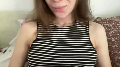 magicgirl50053 online show from March 29, 10:48 am