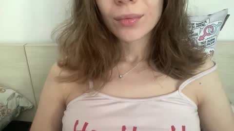 magicgirl50053 online show from April 24, 9:45 am