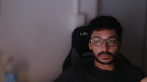 Snapshot of magicjawn chatting on October 8, 4:21 am magicjawn online show from October 8, 4:21 am