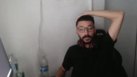 Snapshot of magicjawn chatting on October 29, 8:10 pm magicjawn online show from October 29, 8:10 pm