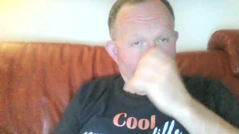 Snapshot of magicman250 chatting on June 16, 7:49 pm magicman250 online show from June 16, 7:49 pm