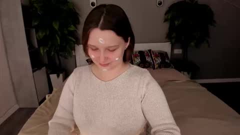 Emily online show from September 25, 6:39 am