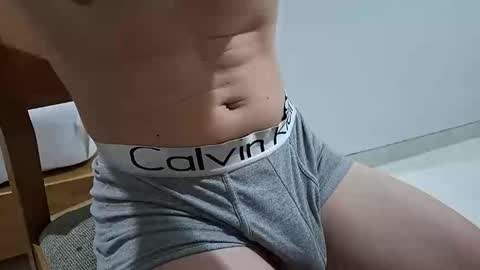 Snapshot of magicstick3003 chatting on October 26, 3:12 am Eli online show from October 26, 3:12 am