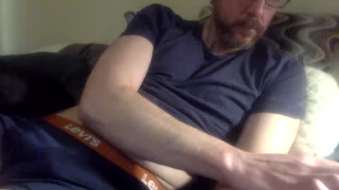 Snapshot of magictongue88 chatting on March 6, 11:20 pm magictongue88 online show from March 6, 11:20 pm