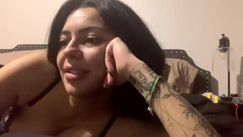 magicvalentine11 online show from December 18, 8:09 am