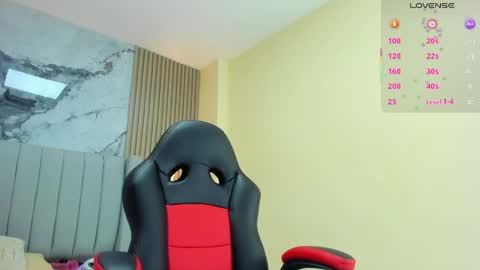 magievans1 online show from March 30, 12:17 pm