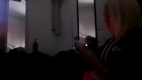 magiicboo online show from October 28, 7:01 am